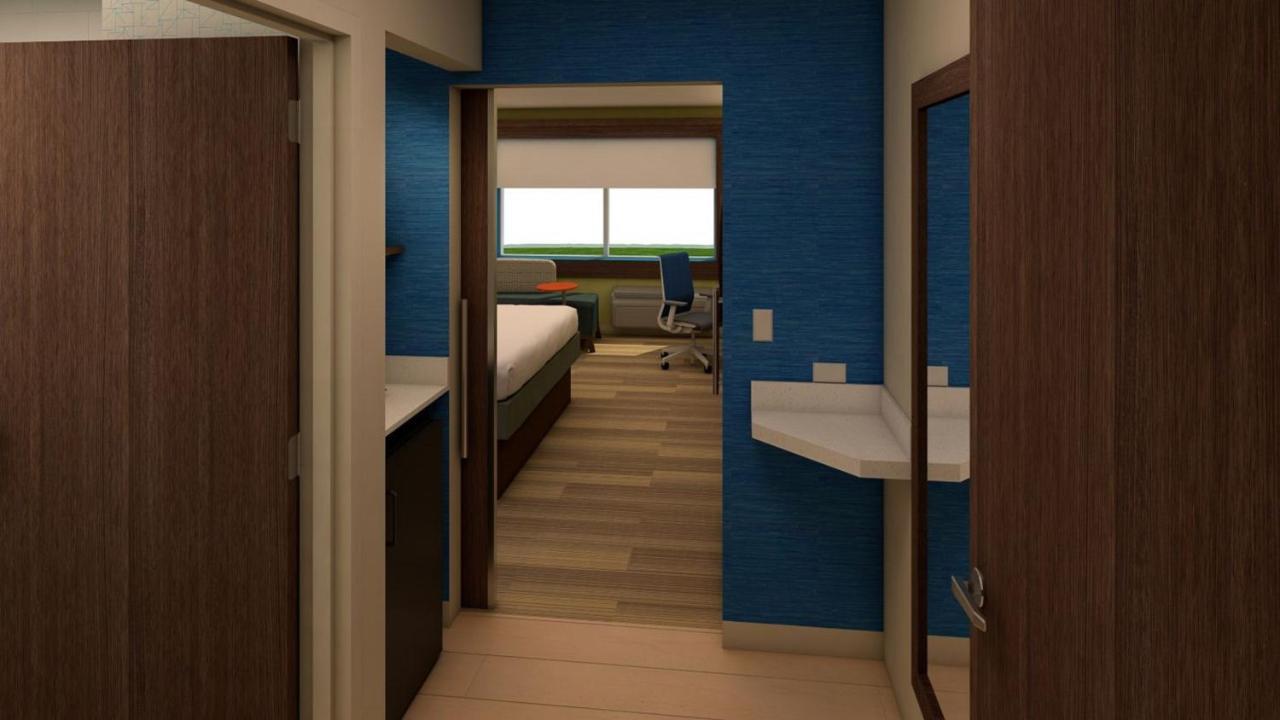Hotel Holiday Express & - By Ihg 3*