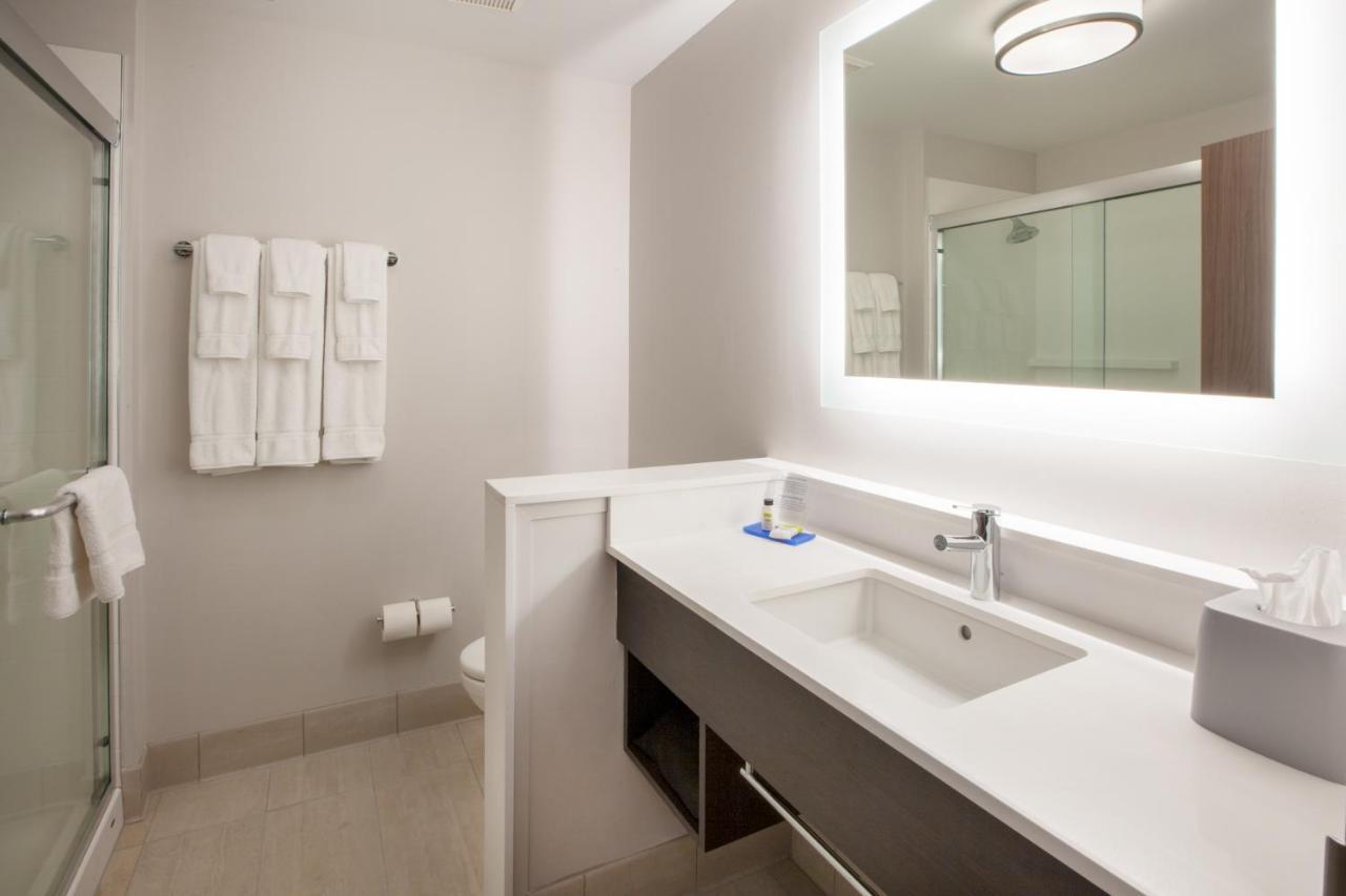 Hotel Express & - By Ihg