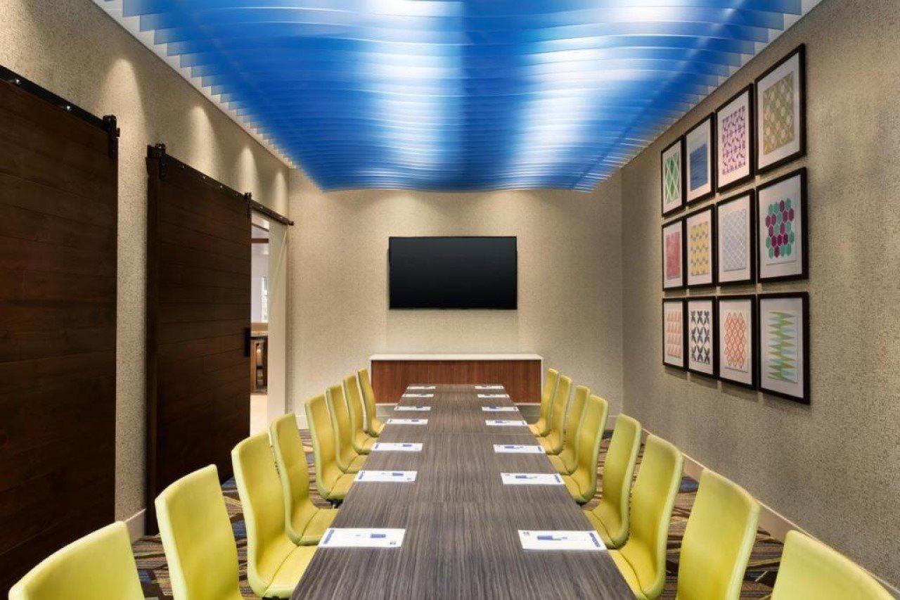 Hotel Express & - By Ihg Burley
